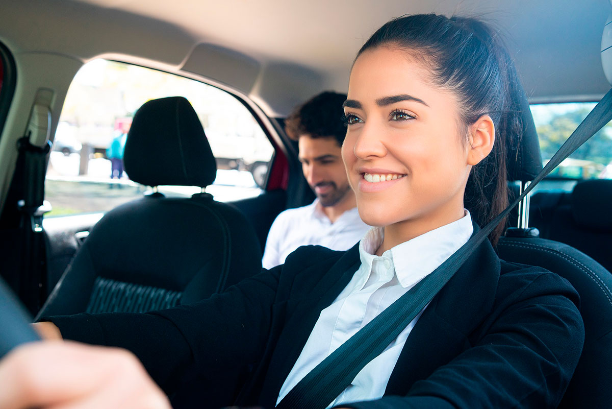 Sua Empresa em Movimento Descubra os Benefícios do Fretamento Contínuo para Funcionários com a JC Transporte de Pessoas